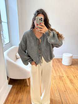 PULL NOEUD GRIS